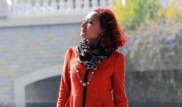 红衣女,时尚潮流的引领者